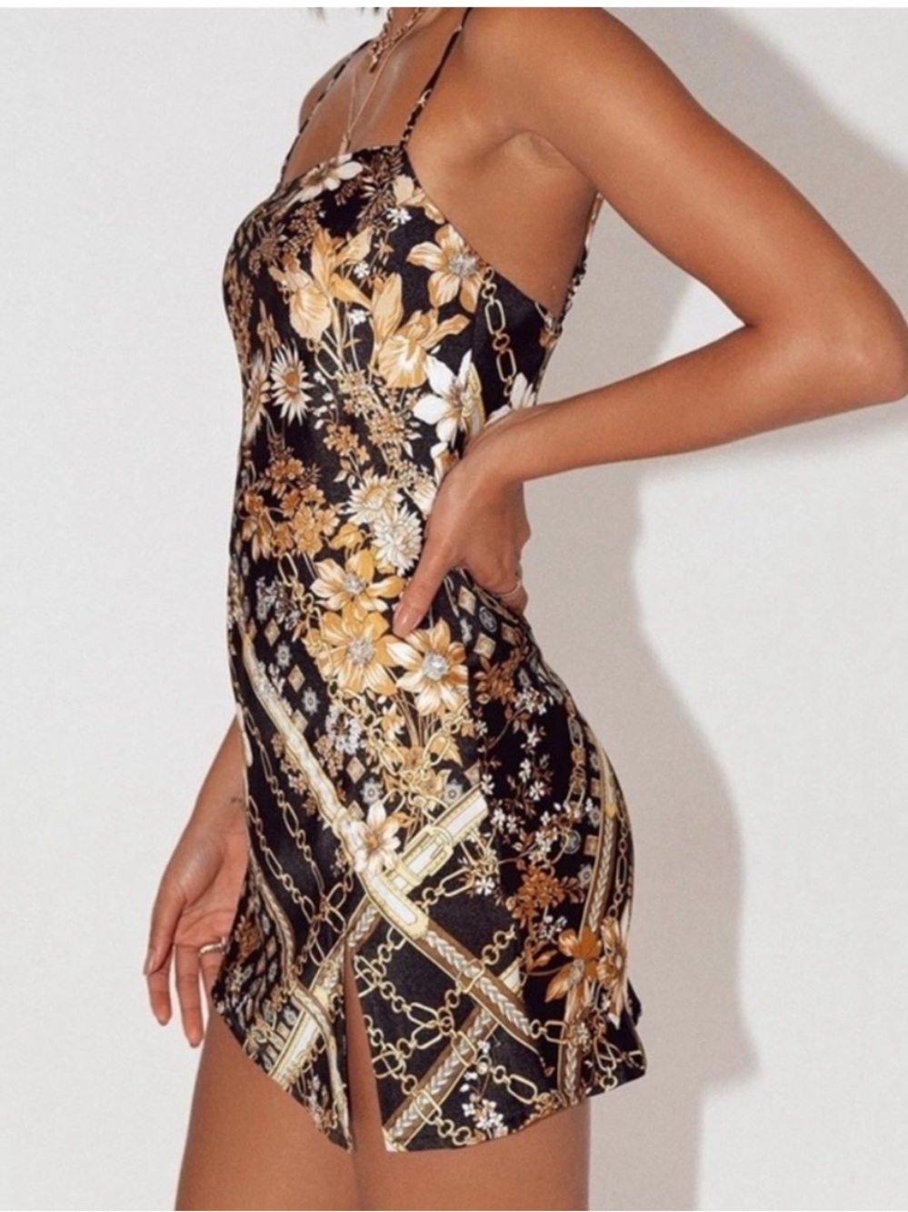 Princess Polly Lucci Slip Mini Dress Square Neck Floral Chain Slit Black Gold 6 - Picture 3 of 11